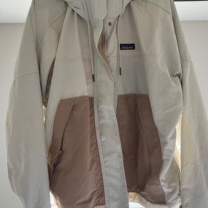 Womans Patagonia jacket